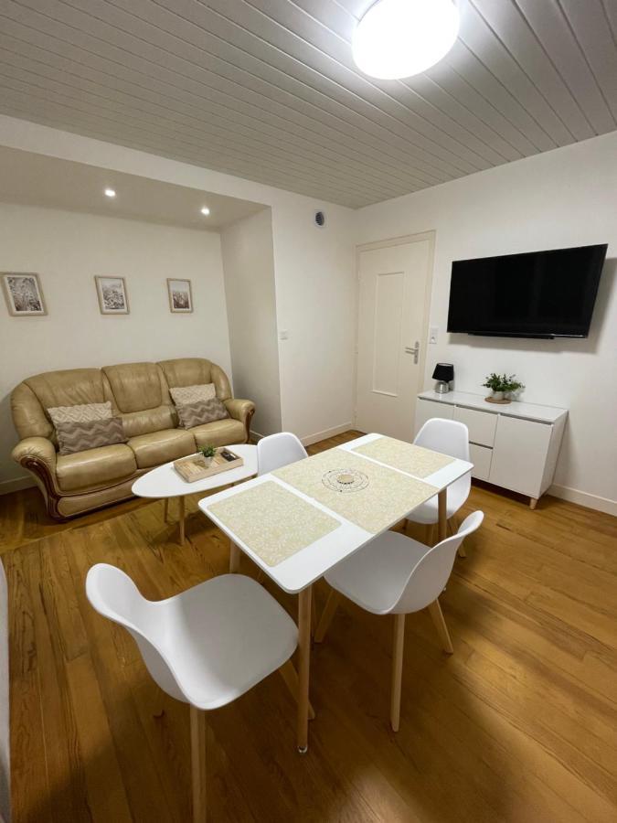 Charmant Logement Avec Garage A เลอปอร์เตล ภายนอก รูปภาพ